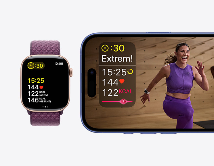 Ein Apple Fitness+ Training mit Messwerten zu Dauer, Herzfrequenz und verbrannten Kalorien auf einem iPhone neben einem Apple Fitness+ Workout, das die gleichen Messwerte auf einer Apple Watch Series 10 zeigt.
