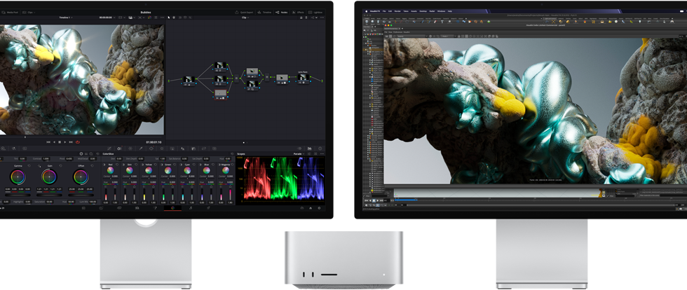 Οθόνη Studio&nbsp;Display και οθόνη Studio&nbsp;Display&nbsp;XDR, μία δίπλα σε κάθε πλευρά του Mac&nbsp;Studio, οι οποίες εμφανίζουν τον χώρο εργασίας του καλλιτέχνη, λογισμικό και εργαλεία μοντέλων 3D