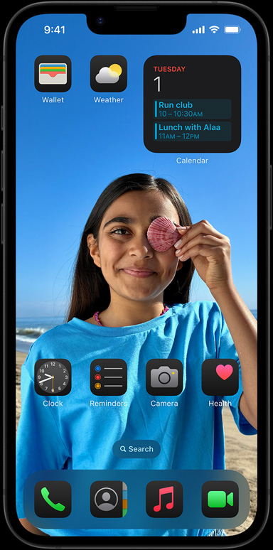 iPhone 16e surrounded by apps like Apple mail, WhatsApp, Safari, Apple maps, Apple Music, photos, notes and home
