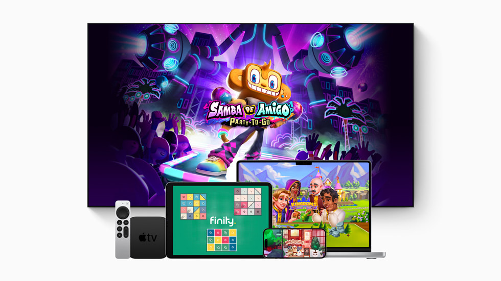 Apple Arcade의 신규 게임을 보여주는 Apple TV, MacBook Pro 14, iPad Pro 11 및 iPhone 14 Pro 화면.