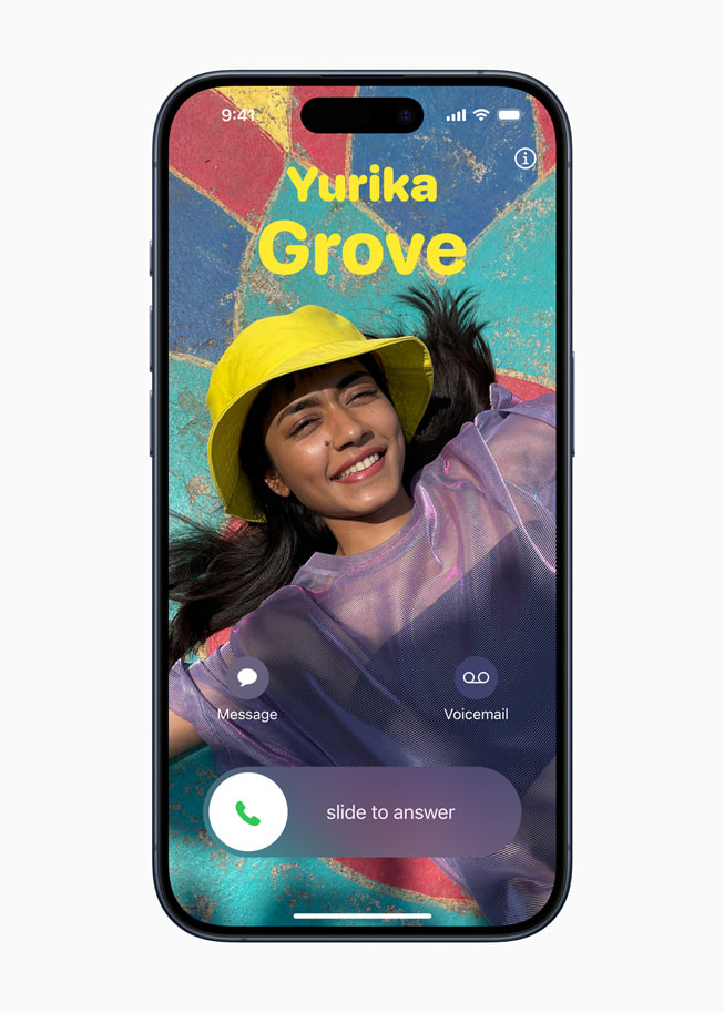 Nové Pohlednice kontaktů na iPhonu 15 Pro s iOS 17.