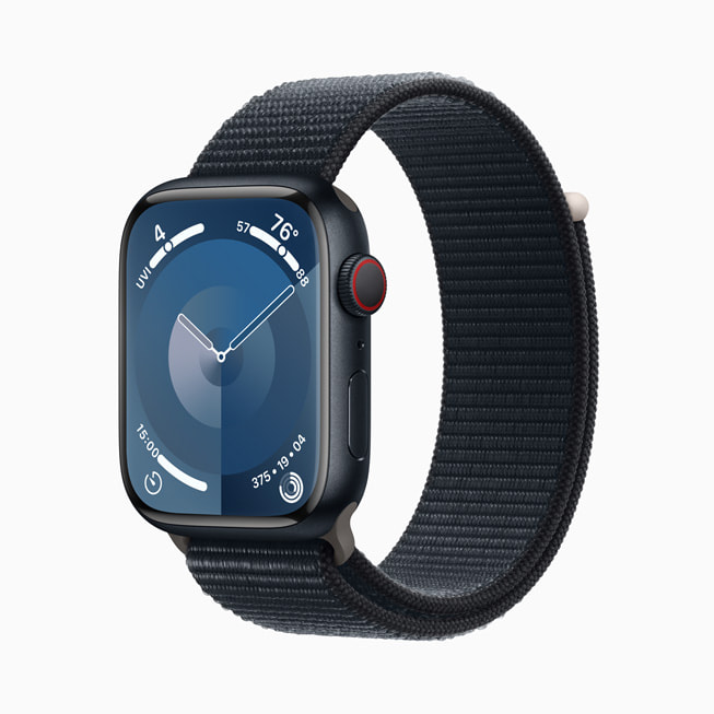 Apple Watch Series 9 med aluminiumboett i midnatt och sportloop i midnatt.