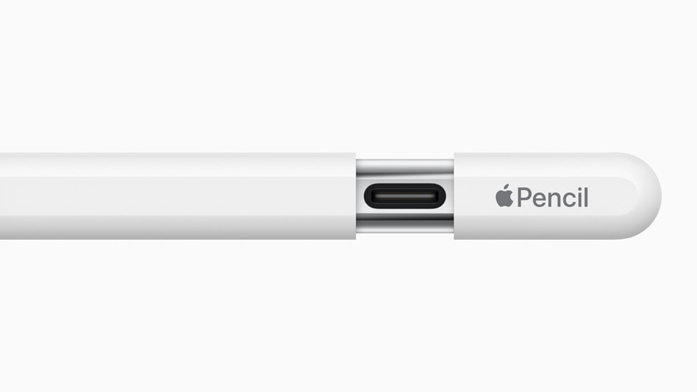 منفذ USB-C مخفي داخل غطاء منزلق على قلم Apple الجديد. 