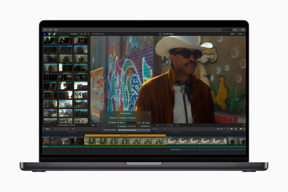 Smooth Slo-Mo được hiển thị trong Final Cut Pro dành cho Mac 10.8 trên MacBook Pro 16 inch màu đen không gian.