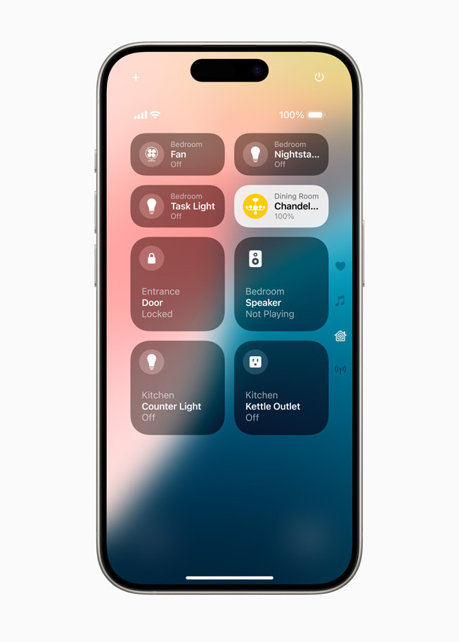 Regelaars voor woningaccessoires op een iPhone 15 Pro.