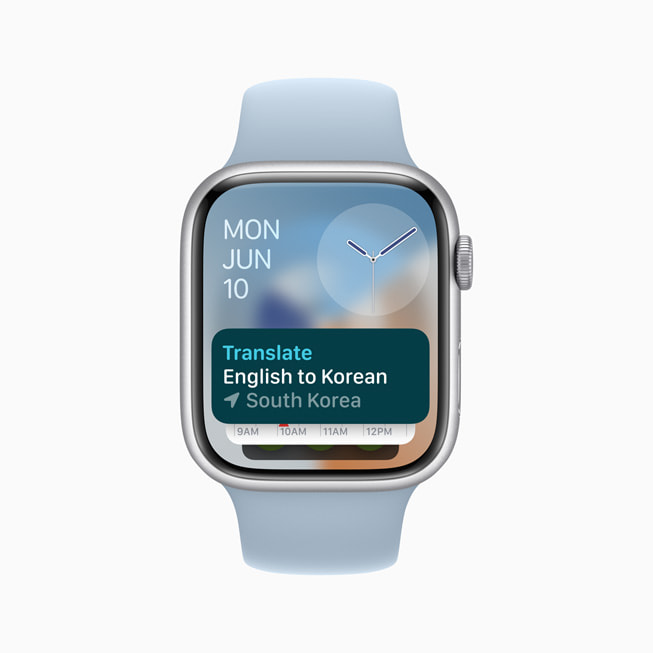 Apple Watch Series 9, Akıllı Gruplama’nın üst kısmında çeviri araç takımını gösteriyor.