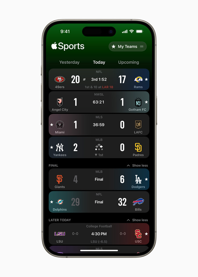 iPhone affichant un écran Apple Sports, avec Mes équipes et une liste de pointages de plusieurs ligues et sports.
