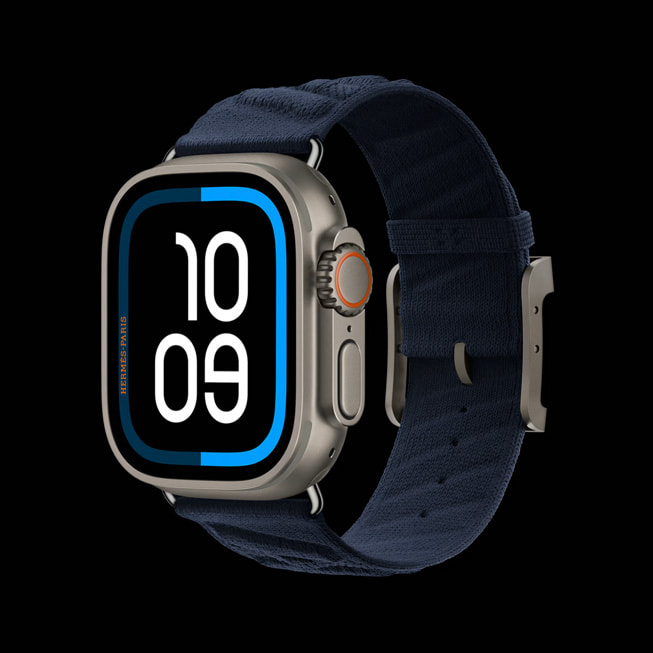 Nya Apple Watch Hermès Ultra 2 och ett matchande Hermès En Mer-armband i Bleu Nuit.