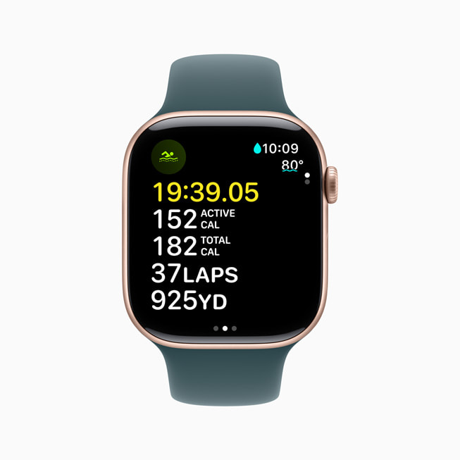 En svømmeøkt i åpent vann vises på Apple Watch Series 10.
