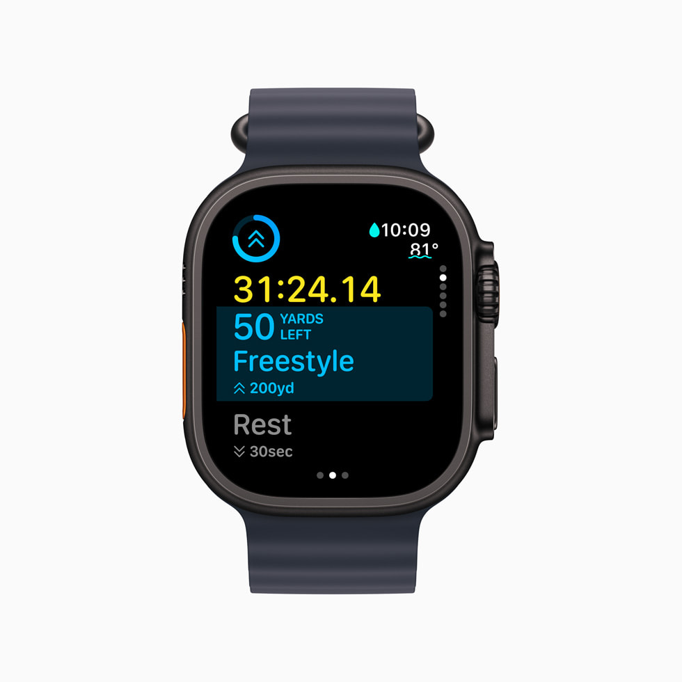 Un exercice personnalisé de nage en piscine en cours d’exécution est affiché l’Apple Watch Ultra 2.