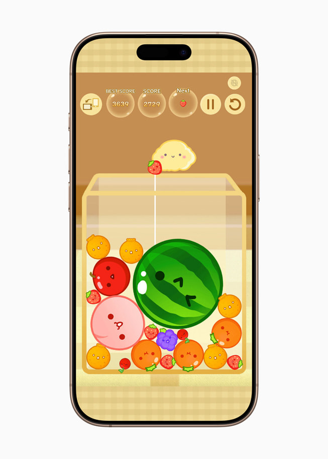 XGIMI 出品的《Suika Game+》插圖顯示在 iPhone 16 Pro 上。