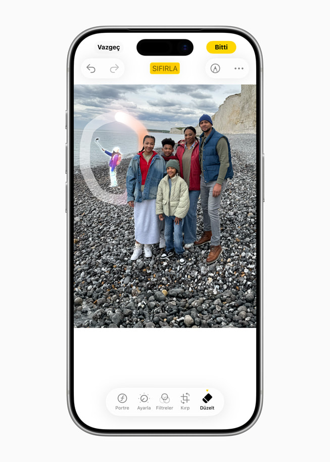 iPhone’da Fotoğraflar uygulamasındaki Düzeltme ekranı gösteriliyor.