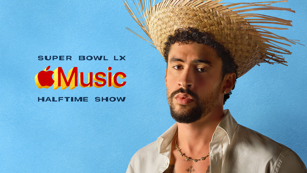 Affiche de l’Apple Music Super Bowl LX Halftime Show. Bad Bunny porte un chapeau de paille devant un fond bleu.