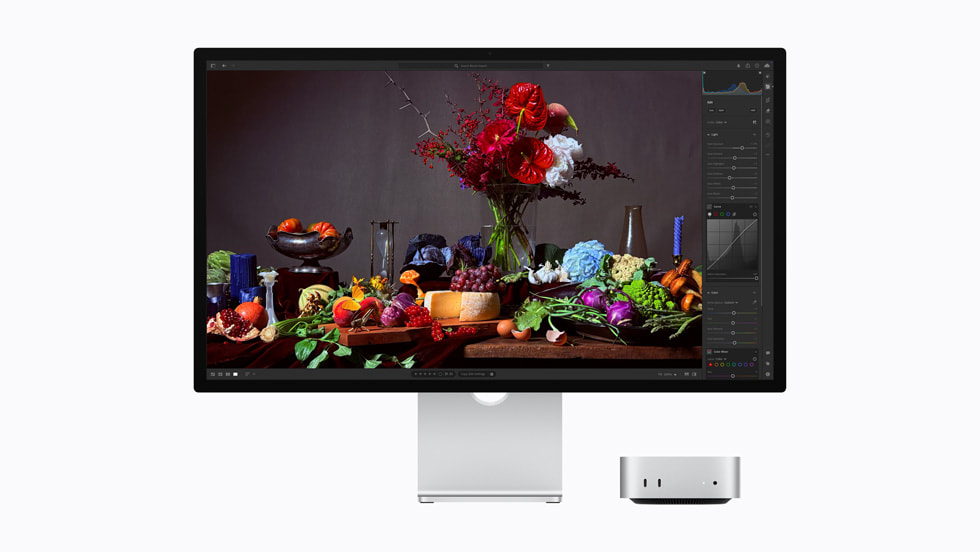 Adobe Lightroom en un monitor Studio Display.