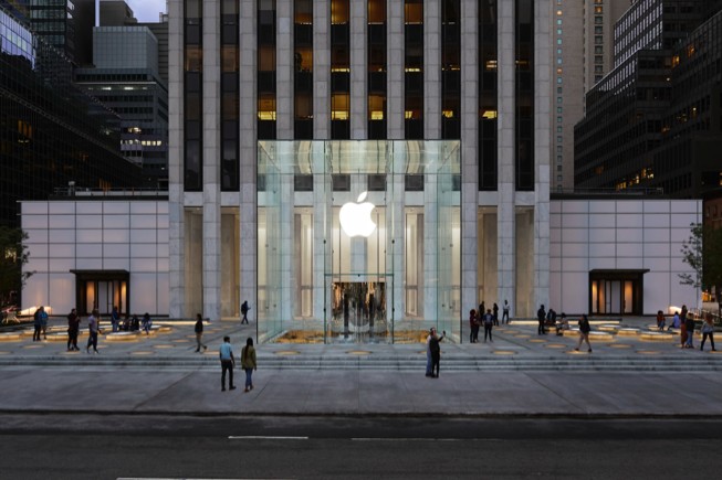Exterior de la tienda Apple Fifth Avenue en la Ciudad de Nueva York.