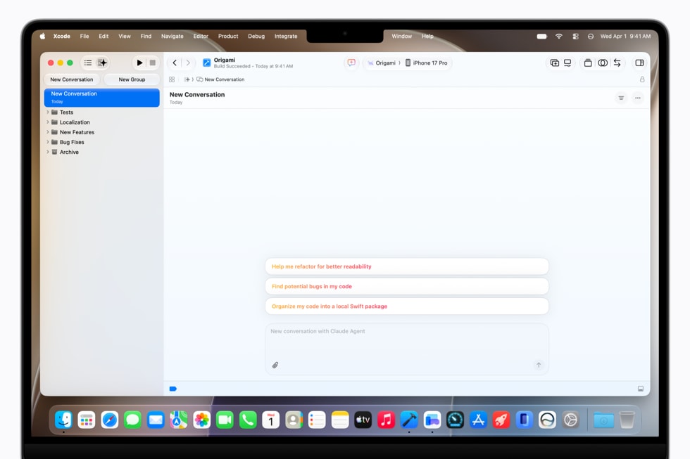 Una MacBook Pro muestra una nueva página de conversación en Xcode 27.