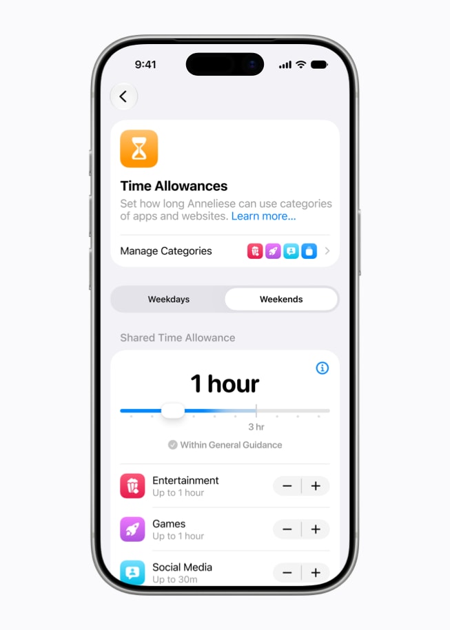 Pantalla de un iPhone 17 Pro que muestra la configuración de Límites de Tiempo, con opciones para administrar categorías como Entretenimiento, Juegos y Redes Sociales.