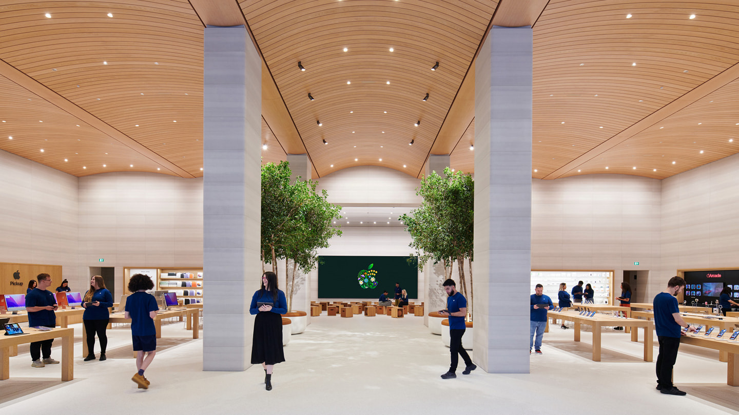 Het interieur van Apple Brompton Road in Londen staat afgebeeld.