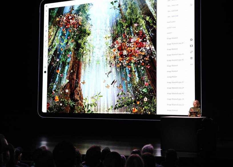 Chantel Benson sahnede iPad Pro’da Photoshop’un demosunu sunuyor. 