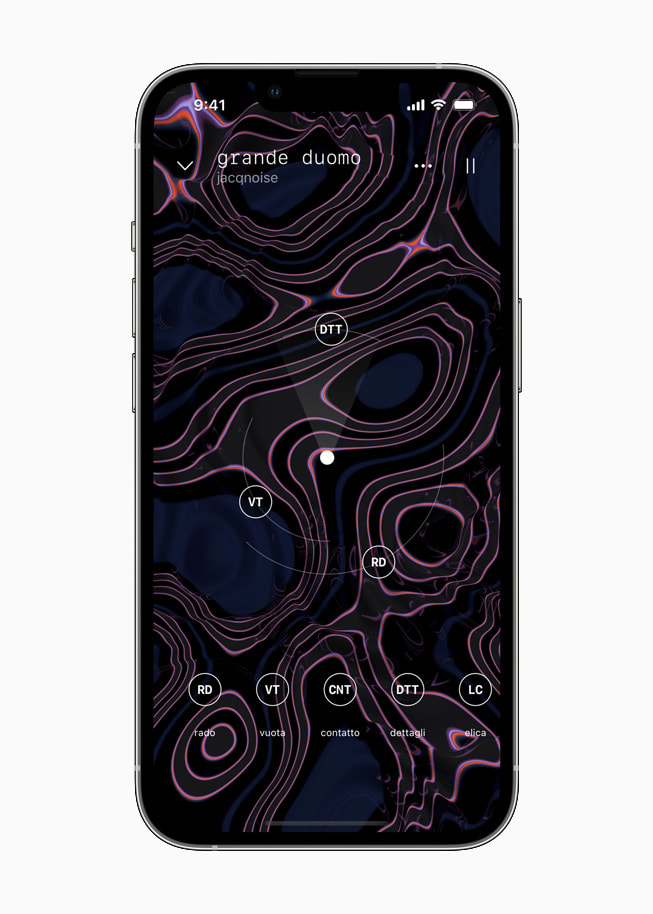 Odio op iPhone 13 Pro in zilver.