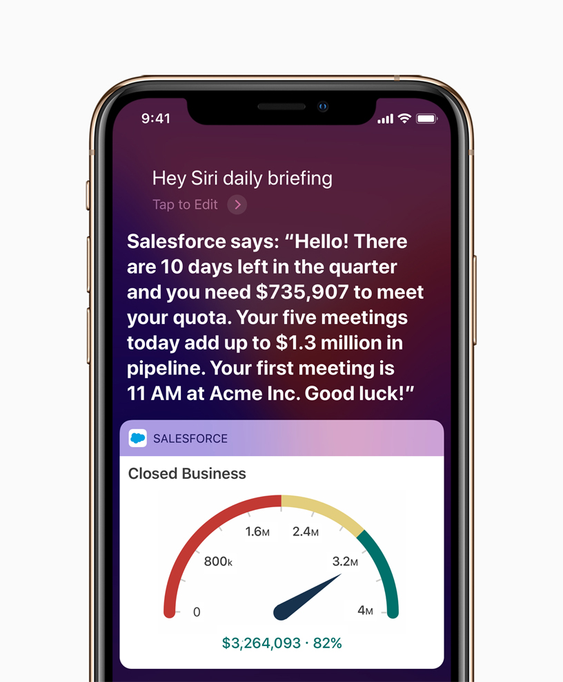 Siri ve Salesforce Einstein Sesi’nin gösteren bir iPhone ekranı. 