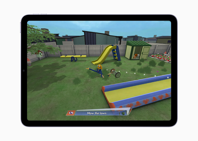 iPad Air’de, Octodad: Dadliest Catch+ oyununda Octodad’i arka bahçesinde çimleri biçerken gösteren bir görüntü.