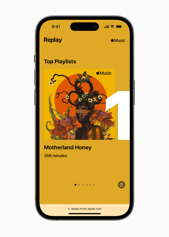 iPhone’daki Apple Music’in Replay özelliğinde bir kullanıcının en çok dinlediği çalma listeleri gösteriliyor.