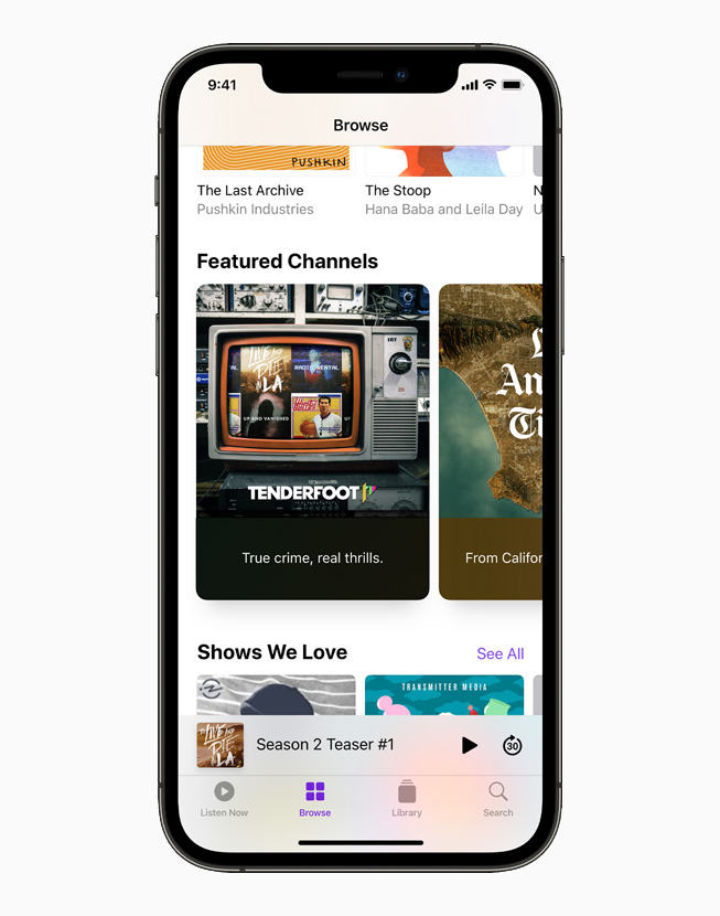 De aktuelle kanaler under fanen Browse i Apple Podcasts vist på iPhone 12 Pro.