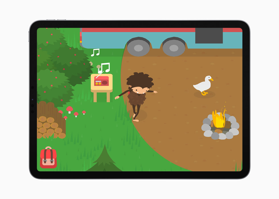 iPad Pro ekranındaki Apple Arcade’de “Sneaky Sasquatch”.