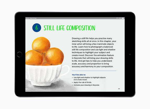 iPad avec La créativité pour tous affiché en anglais à l'écran.