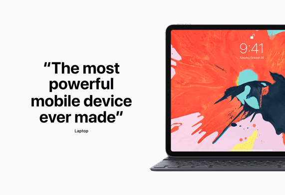 iPad Pro 옆으로 리뷰 텍스트가 애니메이션되는 모습.