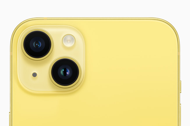 Sarı iPhone’un arkasındaki çift kamera sistemi gösteriliyor.