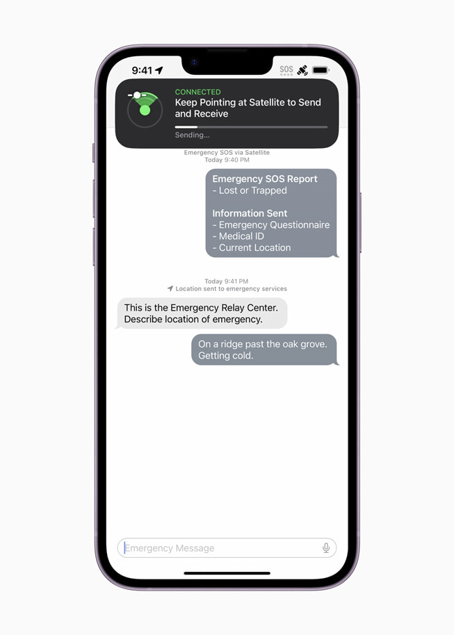 Un écran du service SOS d’urgence par satellite montrant un échange de messages entre un utilisateur et un centre relais.