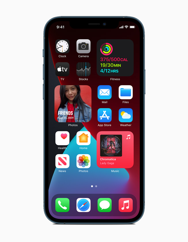 iPhone 12 Pro’da bir Ana Ekran sayfası görüntüleniyor.
