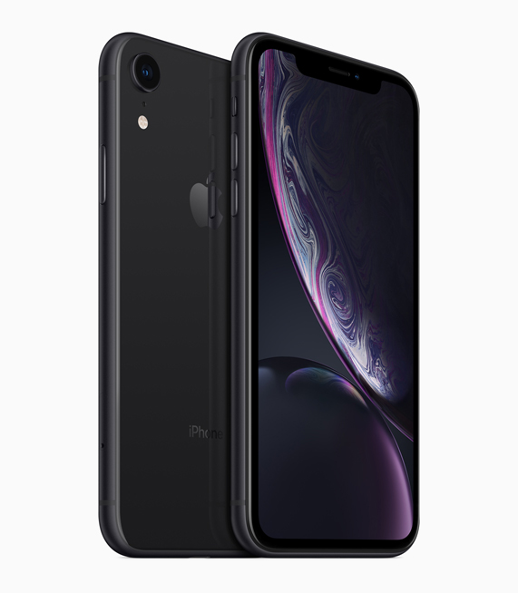 블랙 마감의 iPhone XR.