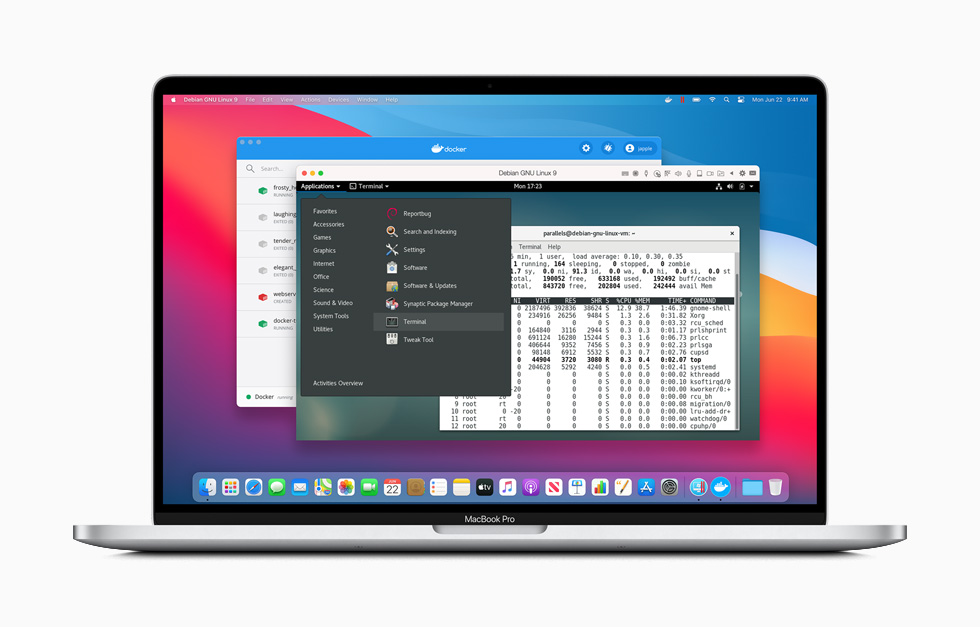 MacBook Pro’da Linux kod yazma ortamı görüntüleniyor.