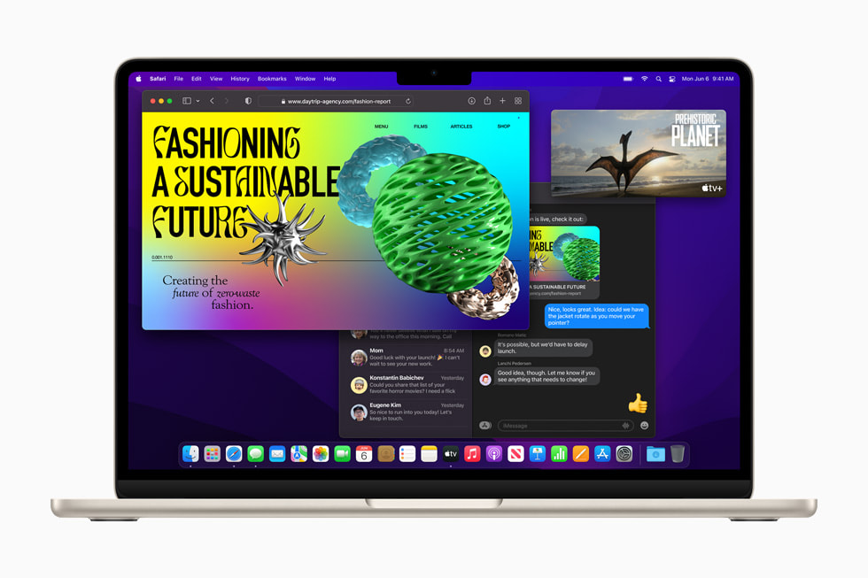 Yıldız ışığı MacBook Air ekranında birden fazla uygulama görüntüleniyor.