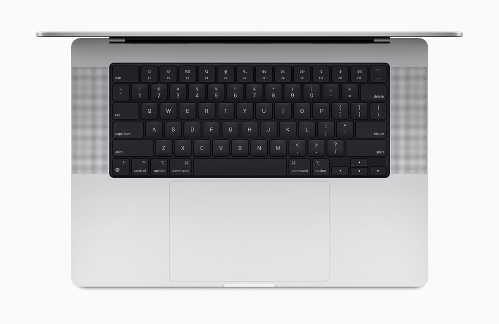 Yeni MacBook Pro klavyesi ayrıntılı bir şekilde gösteriliyor.