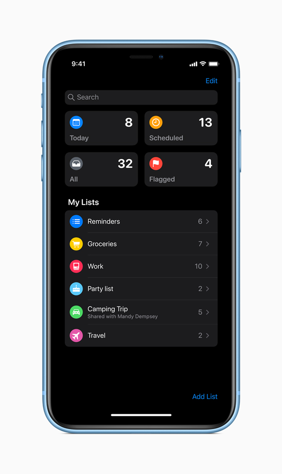iPhone XR’da iOS 13’teki Anımsatıcılar görünümü.