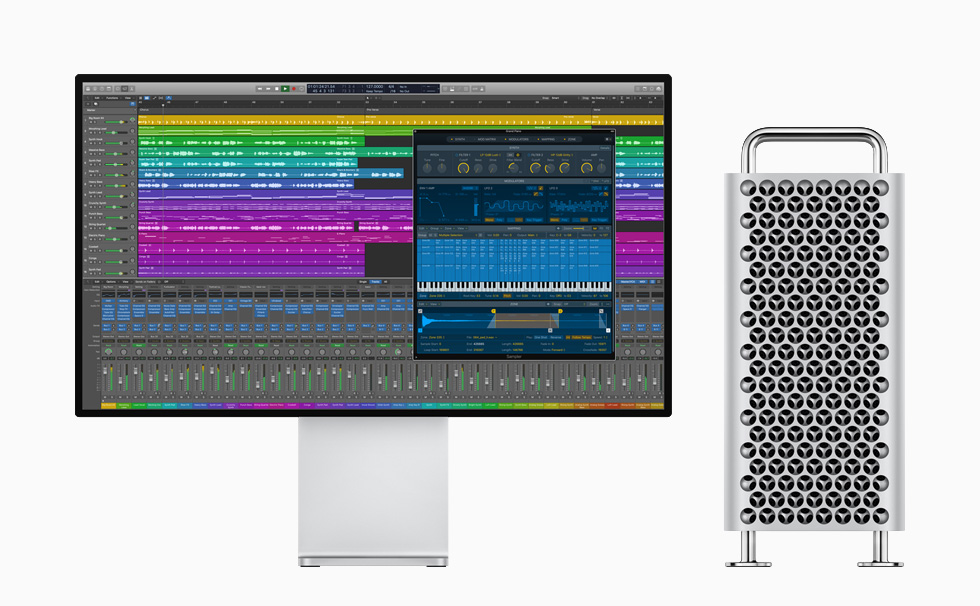 Logic Pro X을 보여주는 Mac Pro 및 Pro Display XDR.