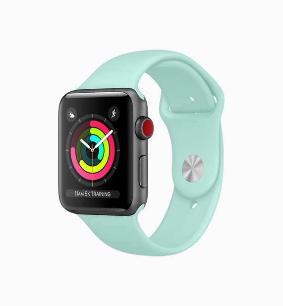 Yeni su yeşili kordonlu Apple Watch