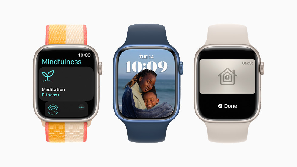 watchOS 8이 탑재된 세 가지 Apple Watch Series 7.