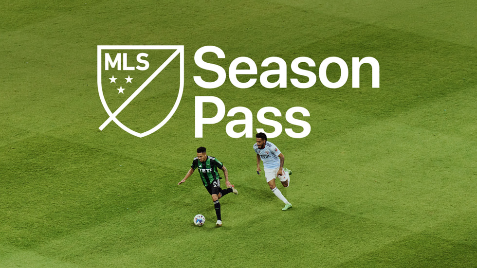MLSシーズンパスのロゴと、フィールド上の2人のサッカー選手の画像。