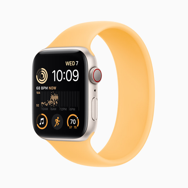 새로운 Apple Watch SE 알루미늄 케이스 스타라이트 모델.