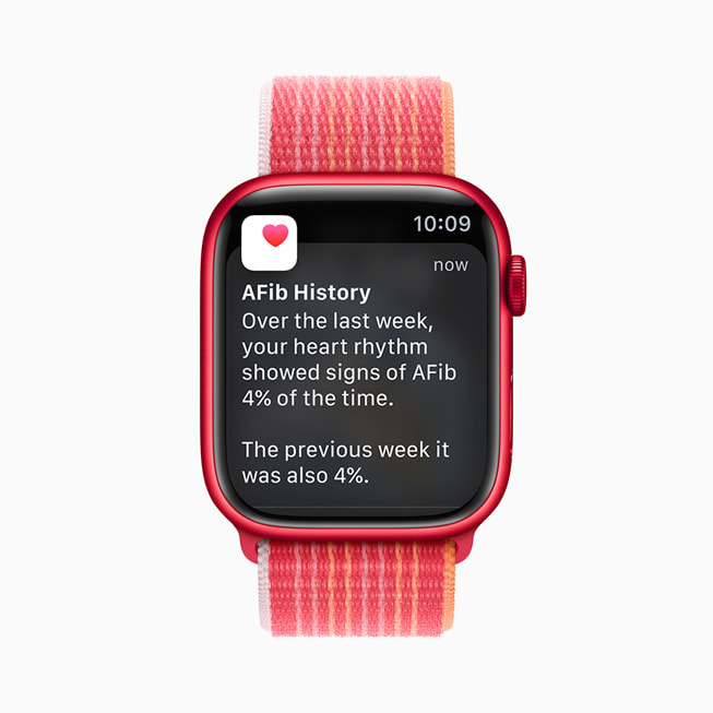 Apple Watch Series 8’de yeni AFib Geçmişi özelliği gösteriliyor.