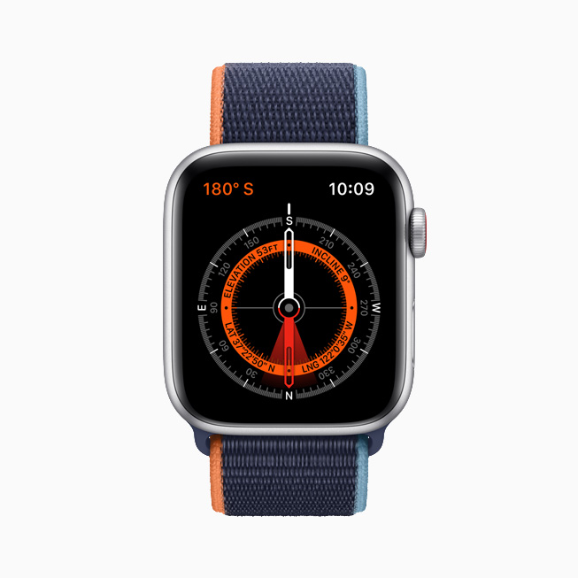 Apple Watch SE ekranında Pusula kadranı.