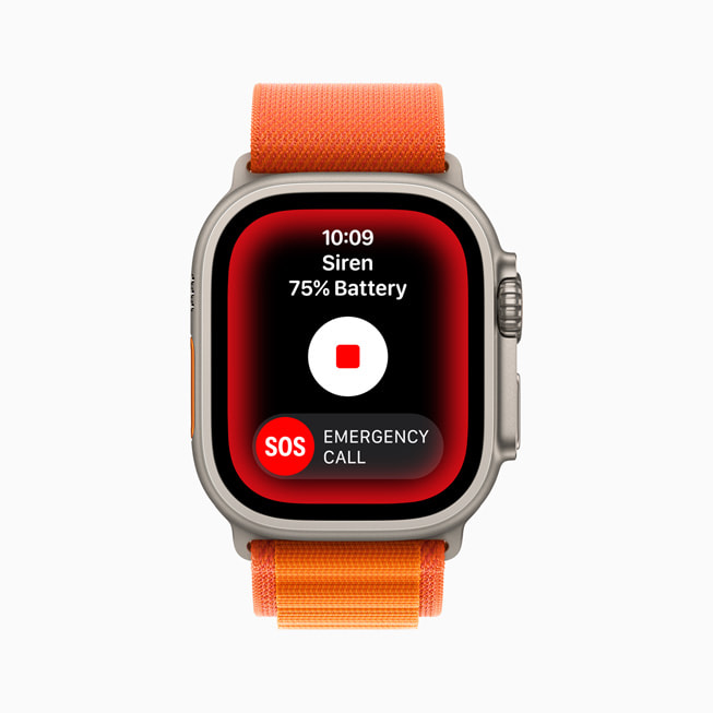 Apple Watch Ultra sesli siren özelliğini gösteriyor.