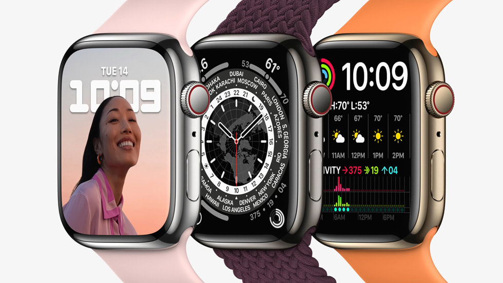 Üç Apple Watch Series 7’nin önünü, sağ ve sol yanını gösteren açılı bir görünümü.