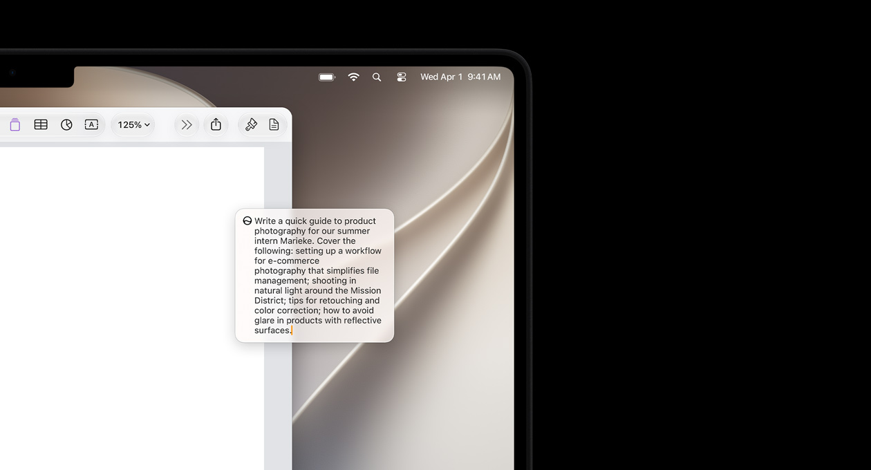Prawy górny róg MacBooka Pro, na ekranie wyświetlany jest otwarty dokument Pages, monit o wpisanie tekstu za pomocą Siri w celu utworzenia kopii roboczej