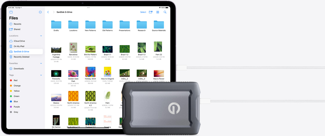 Välise kõvakettaga ühendatud iPad Air
